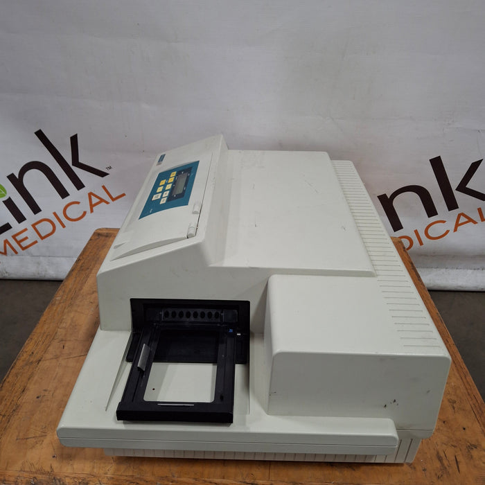 Molecular Devices SpectraMax 384 Plus Microplate Spectrophotometer