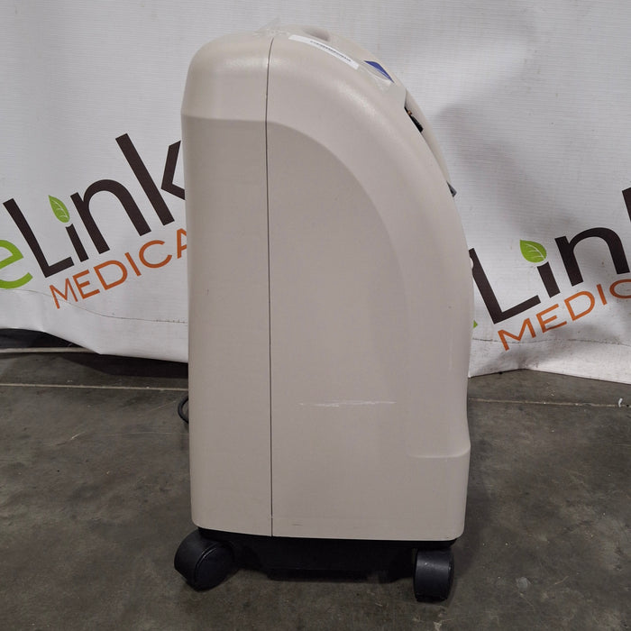 Invacare Corporation Perfecto 2 Oxygen Concentrator