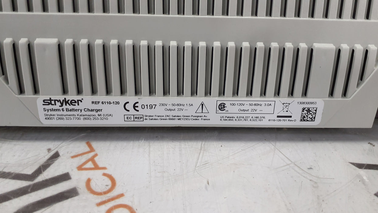 Stryker System 6 6110-120 Battery Charger