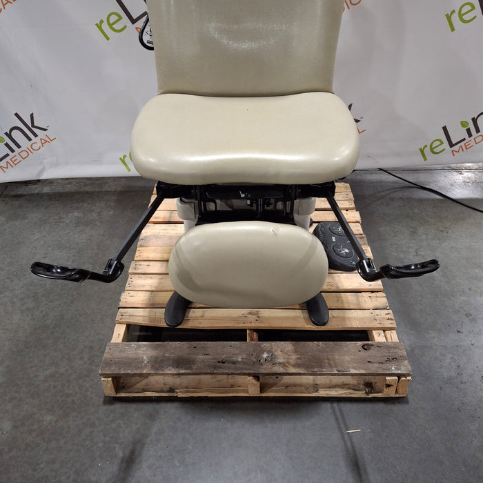 Midmark 630 Procedure Chair