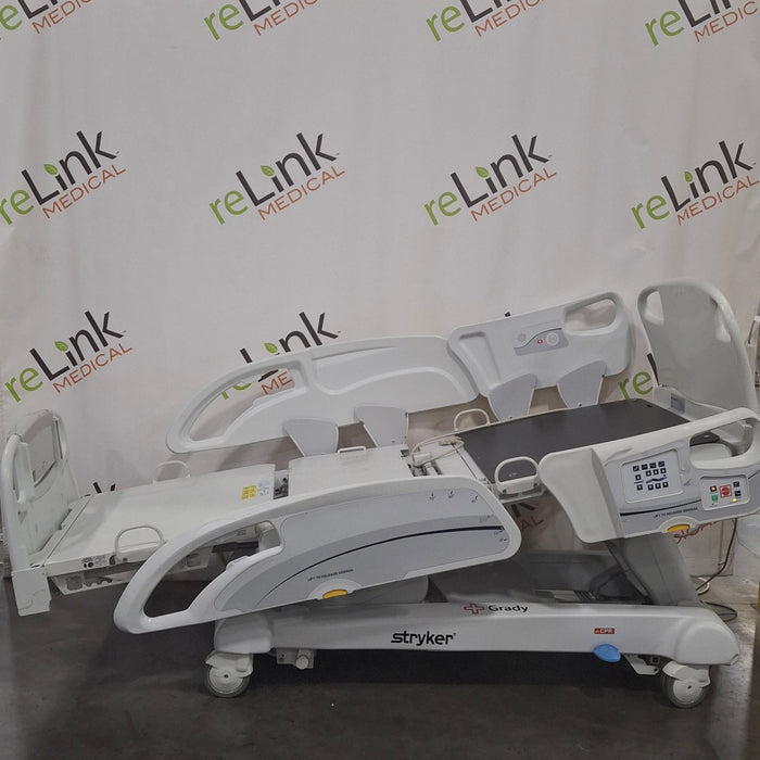 Stryker InTouch 2141 Critical Care Hospital Bed