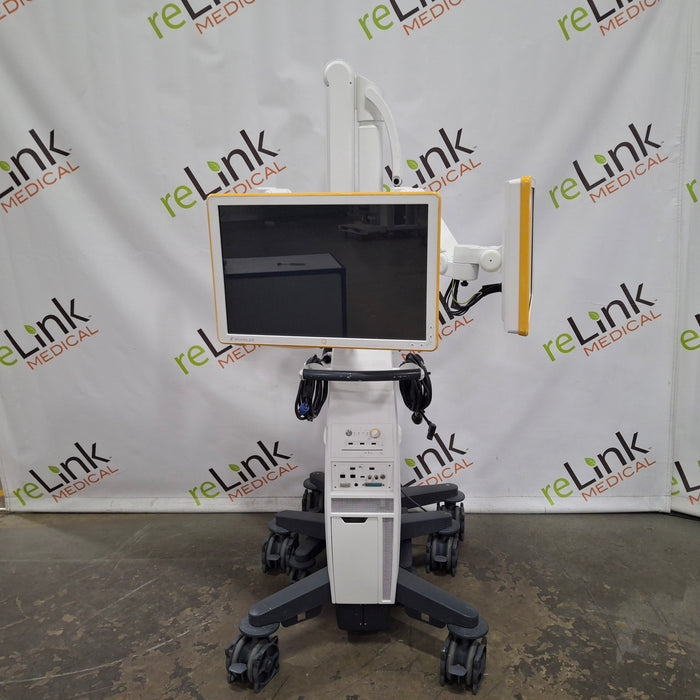 Brainlab, Inc. Curve Dual Display Curve Dual Display + Camera Cart