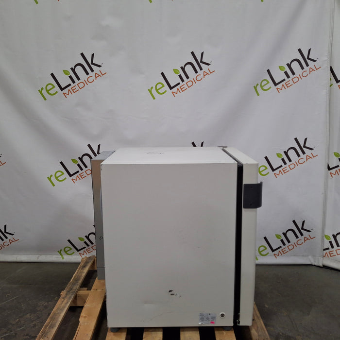 Thermo Scientific Thermo Scientific Heracell VIOS 160i CO² Incubator Research Lab reLink Medical