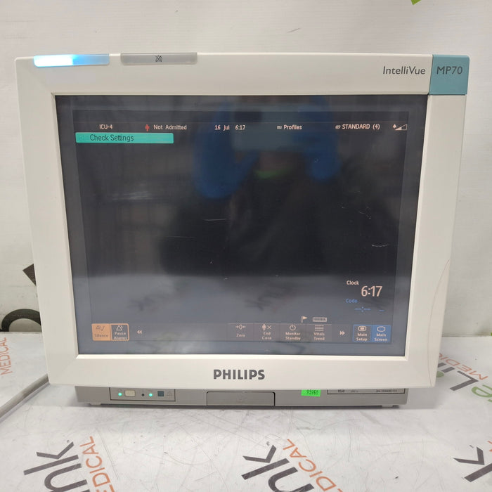 Philips IntelliVue MP70 Patient Monitor