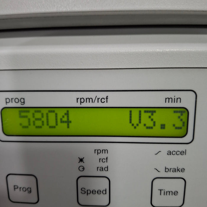 Eppendorf 5804 Centrifuge