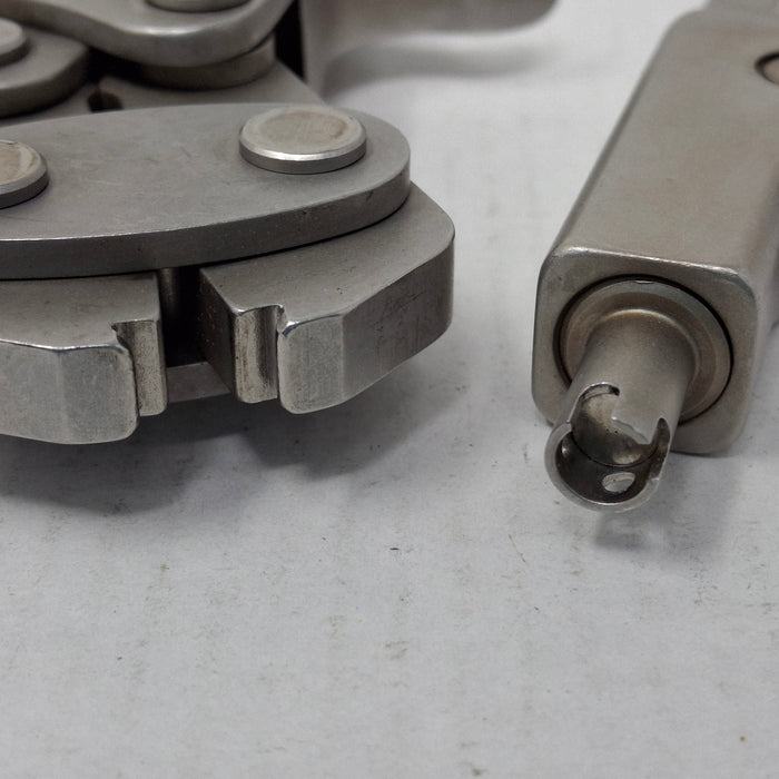 Howmedica Osteonics Corp. 6704-9-900 Dall-Miles Cable Grip System