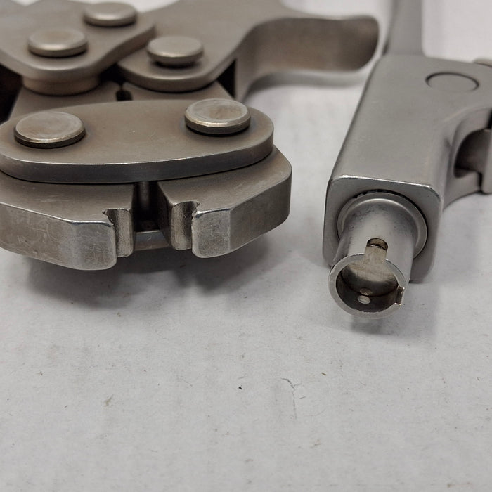 Howmedica Osteonics Corp. 6704-9-900 Dall-Miles Cable Grip System