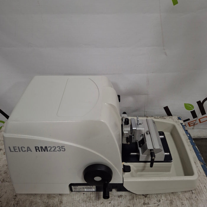 Leica RM2235 Manual Rotary Microtome