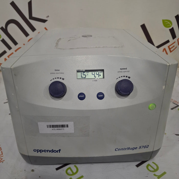 Eppendorf 5702 Bench Top Centrifuge