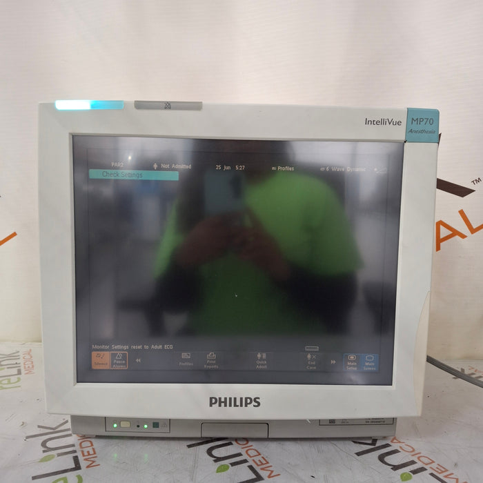 Philips IntelliVue MP70 - Anesthesia Patient Monitor