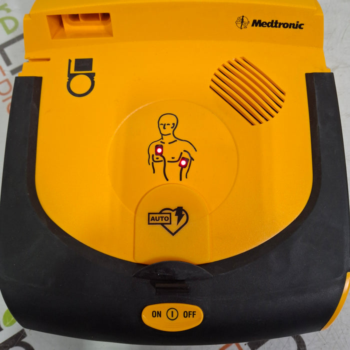 Medtronic Medtronic LifePak CR Plus Defibrillator Defibrillators reLink Medical