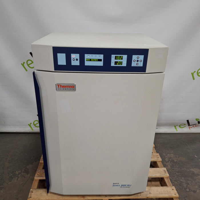 Thermo Scientific 3578 CO2 Water Jacketed Incubator