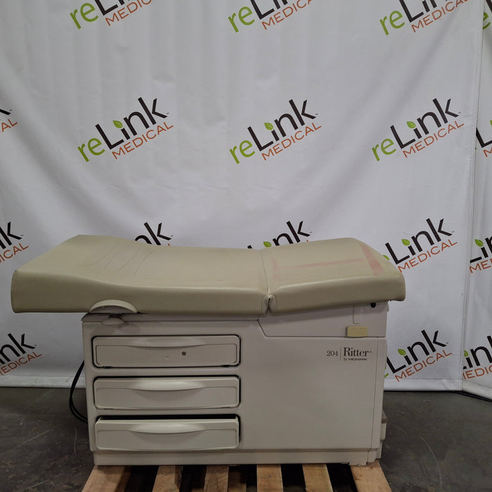 Midmark 204 Exam Table