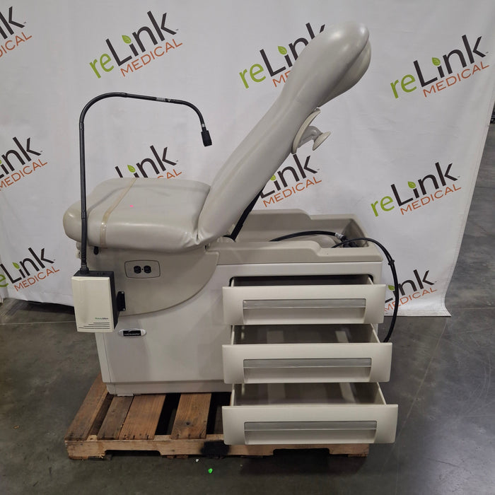 Midmark Midmark 604 Manual Examination Table Exam Chairs / Tables reLink Medical
