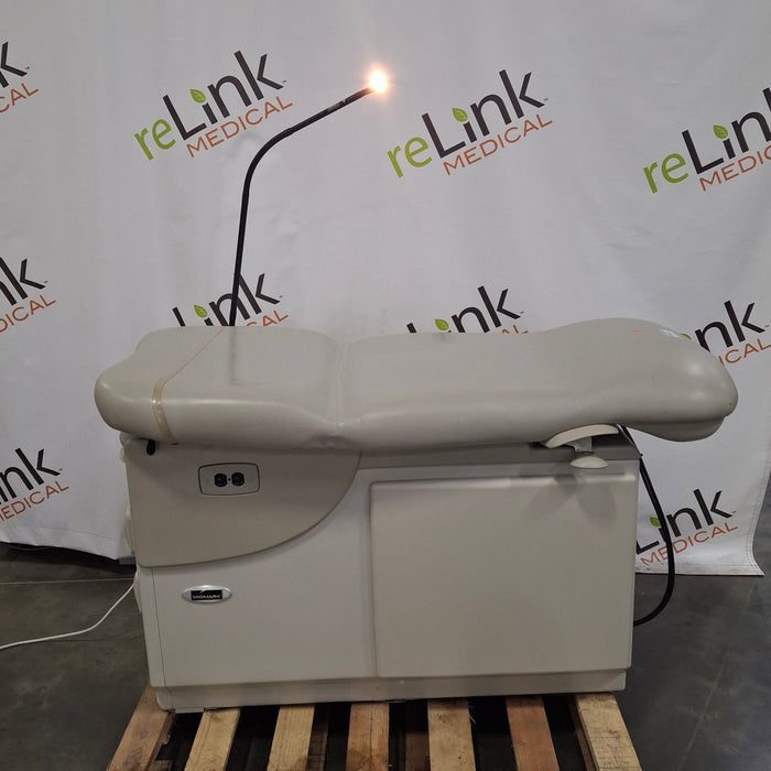 Midmark Midmark 604 Manual Examination Table Exam Chairs / Tables reLink Medical