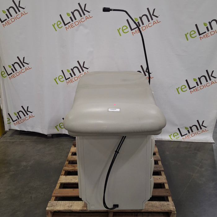 Midmark Midmark 604 Manual Examination Table Exam Chairs / Tables reLink Medical
