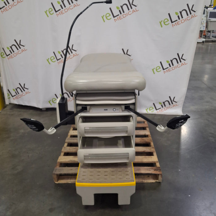 Midmark Midmark 604 Manual Examination Table Exam Chairs / Tables reLink Medical