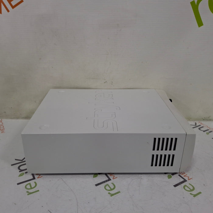 Stryker X8000 Light Source