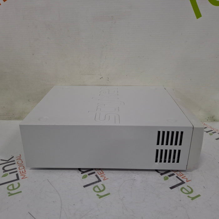 Stryker X8000 Light Source