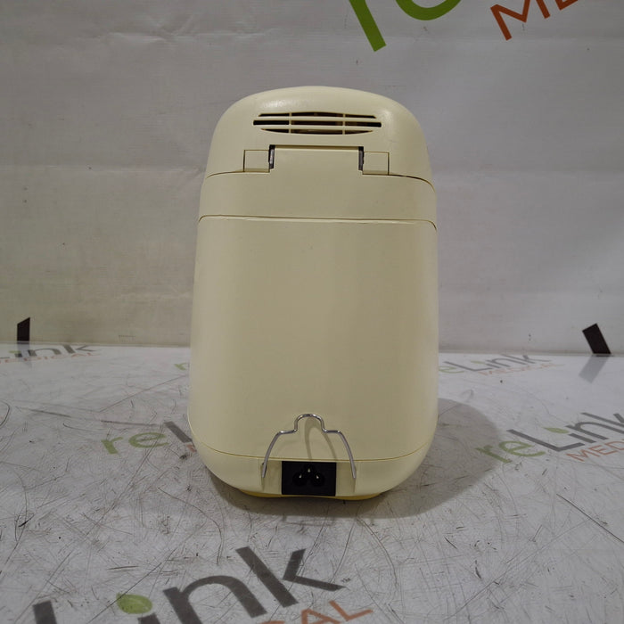 Medela 87115 Waterless Milk Warmer