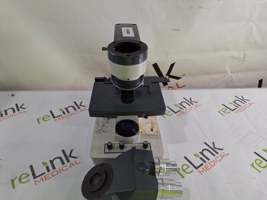 American Optical 1130 Illuminator Microscope