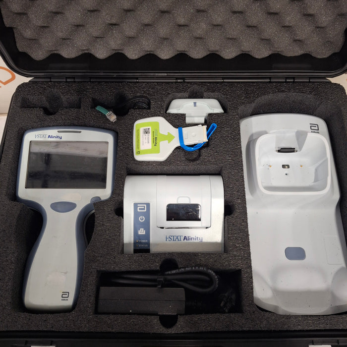 Abbott i-Stat Alinity Portable Blood Analyzer