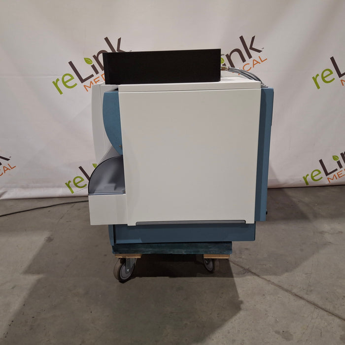 BioMerieux Vitek 2 Microbial Analyzer