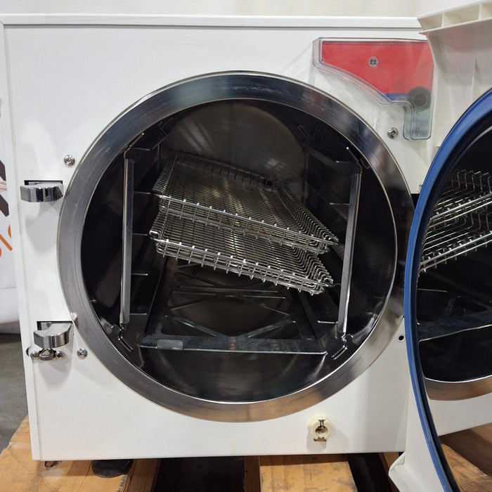 Tuttnauer EZ11 Plus Autoclave