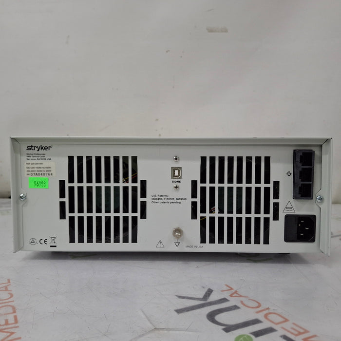 Stryker X8000 Light Source