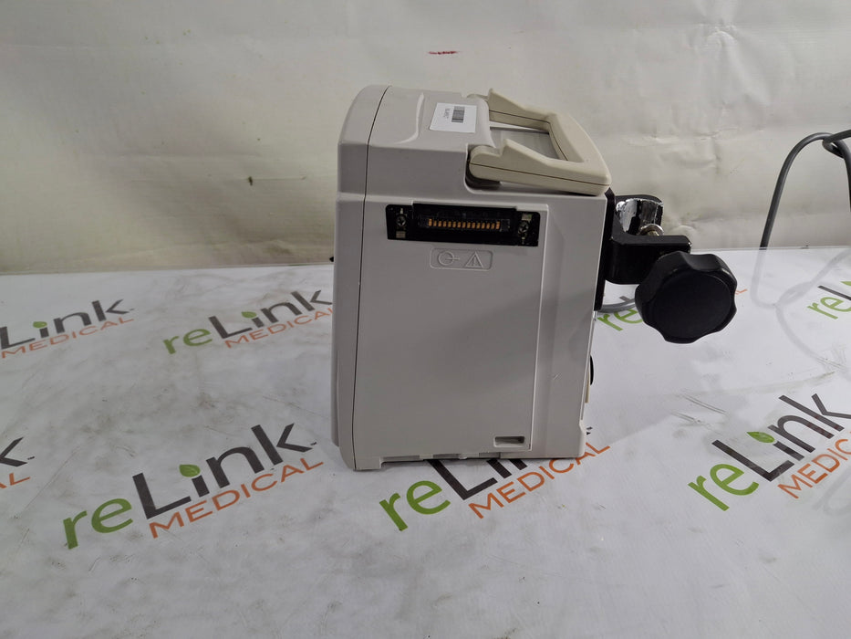 CareFusion Alaris 8015 Large Screen POC Infusion Pump