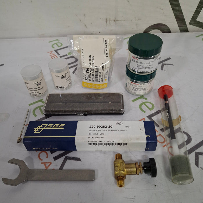 Shimadzu DGU-20A5R Degasser