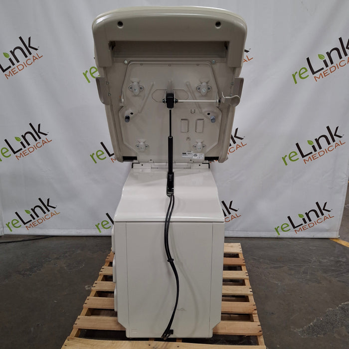 Midmark 204 Exam Table