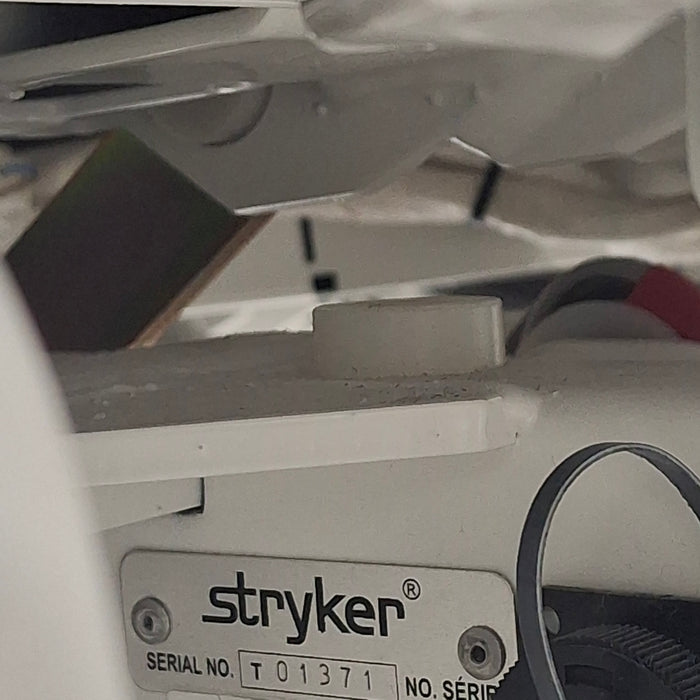Stryker InTouch FL27ZX Critical Care Hospital Bed