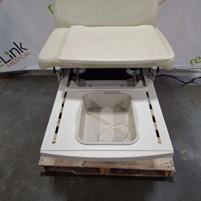 Midmark Midmark 204 Exam Table Exam Chairs / Tables reLink Medical
