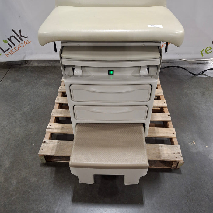 Midmark Midmark 204 Exam Table Exam Chairs / Tables reLink Medical