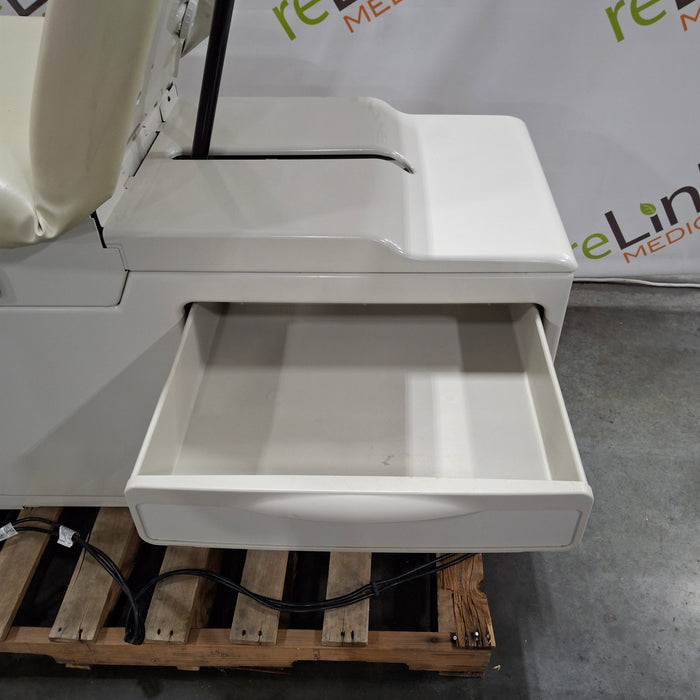Midmark Midmark 204 Exam Table Exam Chairs / Tables reLink Medical