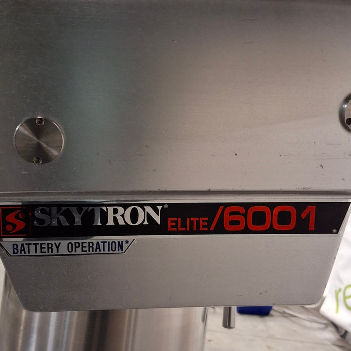 Skytron 6001 Elite Surgical Table