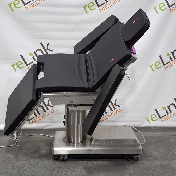 Skytron 6001 Elite Surgical Table