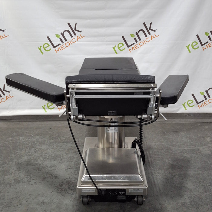 Skytron 6002 Surgical Table