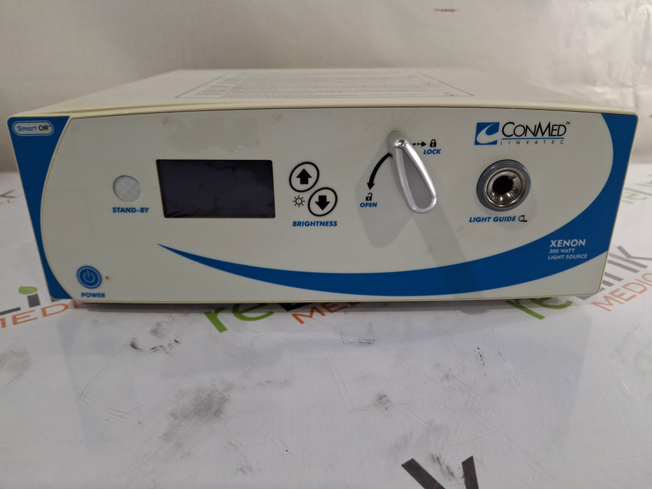 ConMed LS7700 Light Source