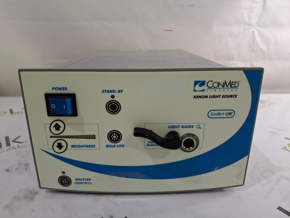 ConMed LS7500 Light Source