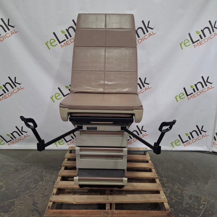 Midmark 404 Exam Table