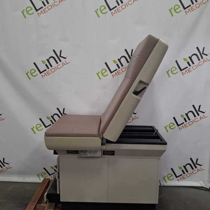 Midmark 404 Exam Table