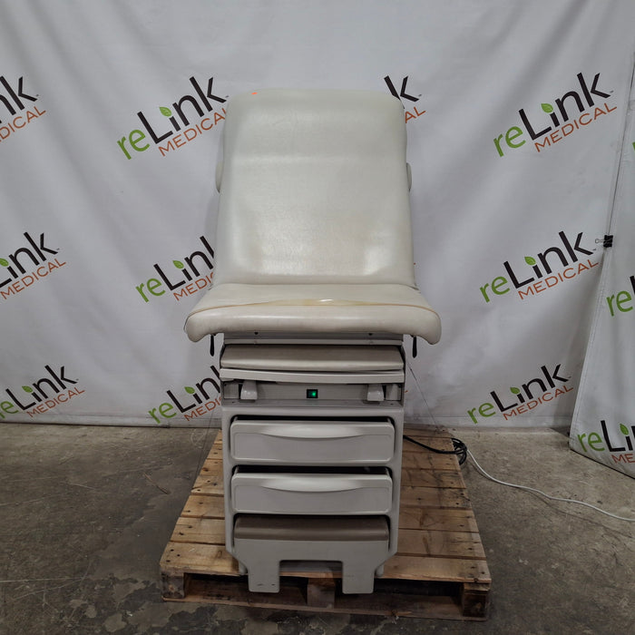 Midmark 204 Exam Table