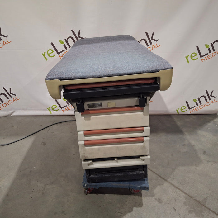 Midmark Midmark 404 Exam Table Exam Chairs / Tables reLink Medical