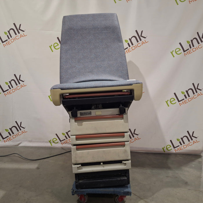 Midmark Midmark 404 Exam Table Exam Chairs / Tables reLink Medical