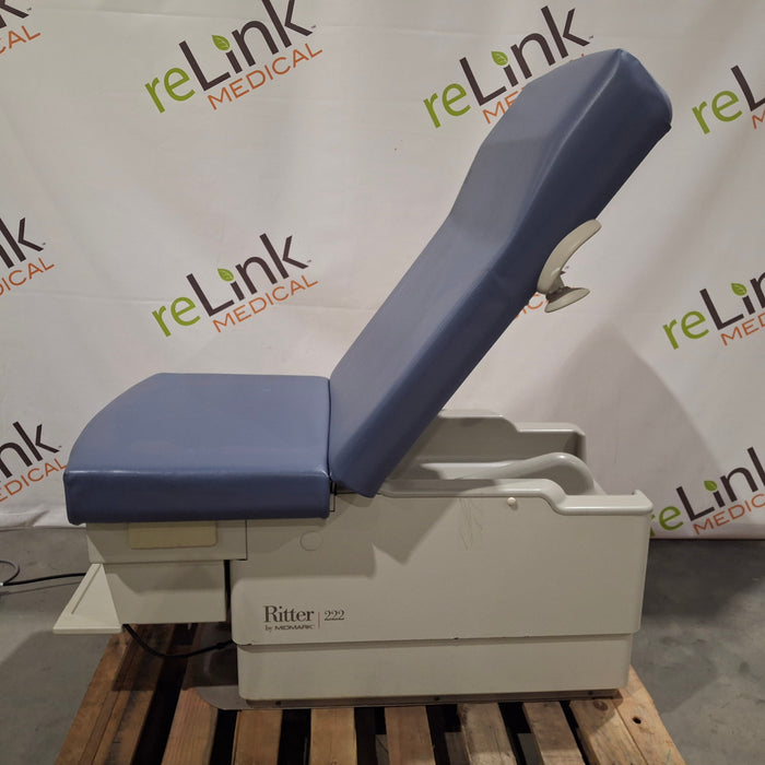 Midmark 222 Procedure Chair