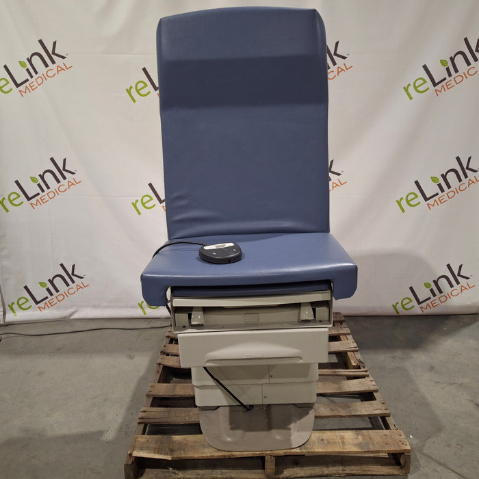 Midmark 222 Procedure Chair