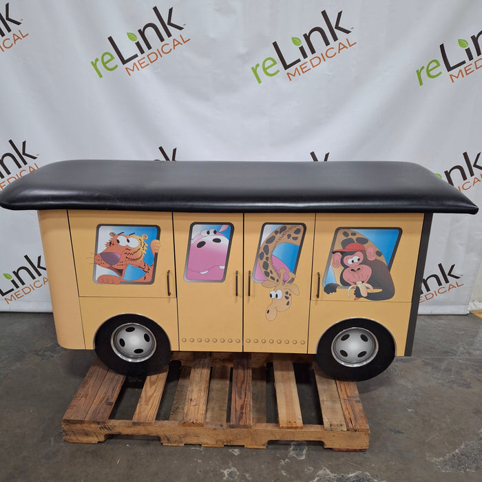 Clinton Industries 7020 Zoo Bus Treatment Table