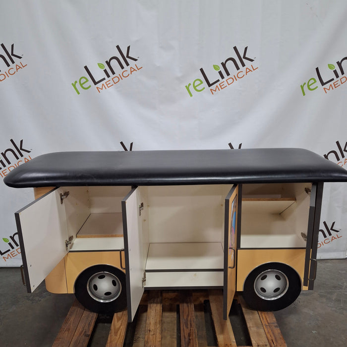 Clinton Industries 7020 Zoo Bus Treatment Table